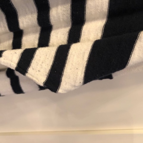 Vince Navy & White Stripe Lightweight Sweater-Size M Designer Women - Picture 7 of 9